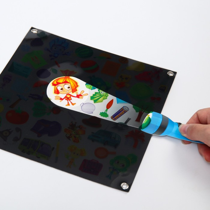 Настольная игра с фонариком ФИКСИКИ Настольная игра с фонариком ФИКСИКИ "Найди и покажи"