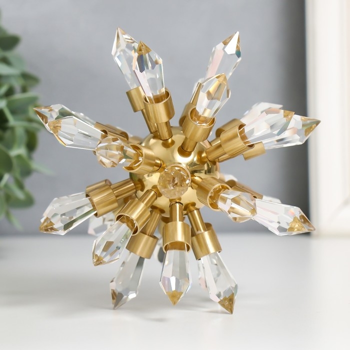 Сувенир  Сувенир "Хрустальные шипы"  18х18х18