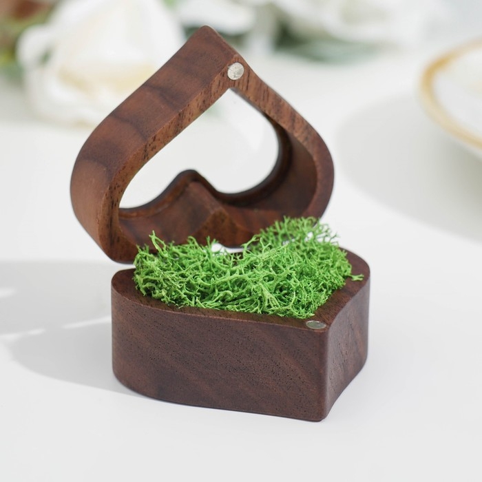 Шкатулка для колец Шкатулка для колец "Сердце", зеленая подушка, темное дерево