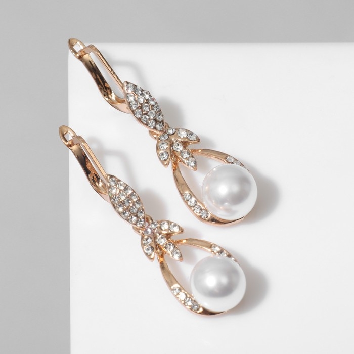 Серьги с жемчугом «Грейс» листья и линии, цвет белый в золоте Серьги с жемчугом «Грейс» листья и линии, цвет белый в золоте