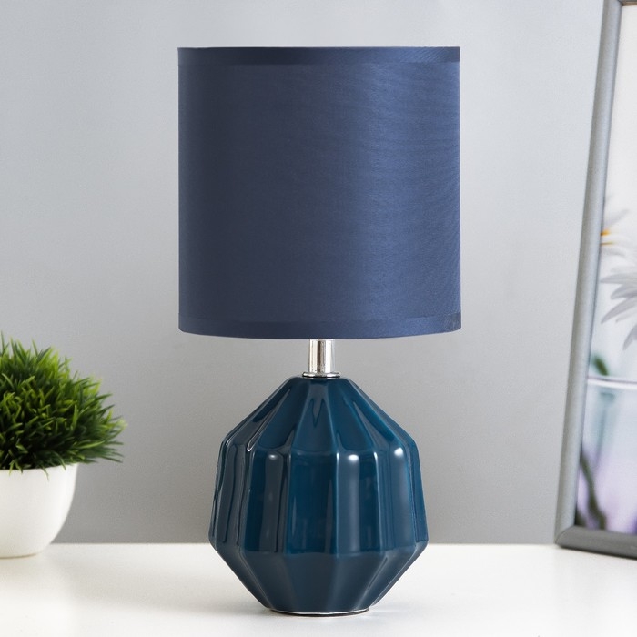 Настольная лампа Настольная лампа "Алейда" Е14 40Вт чёрный 14х14х28 см RISALUX