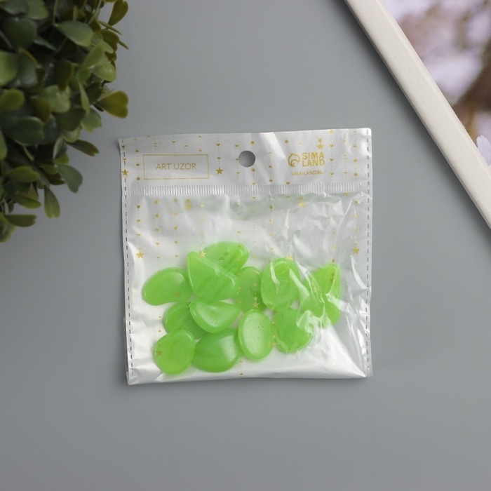 Декор для творчества пластик светится в темноте  Декор для творчества пластик светится в темноте "Зелёные камешки" набор 12 шт