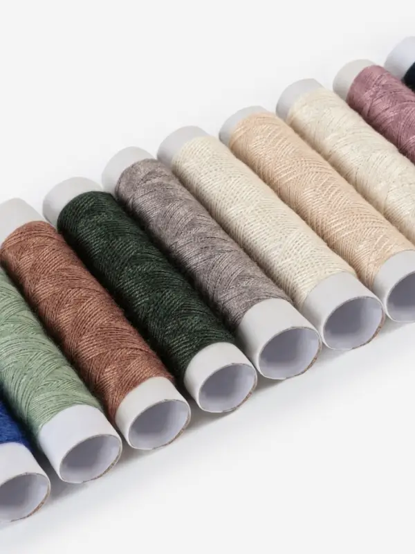 Швейный набор &laquo;Ромашка&raquo;, 26 предметов, в пластиковом стакане, 6.5&times;7.5 см, МИКС