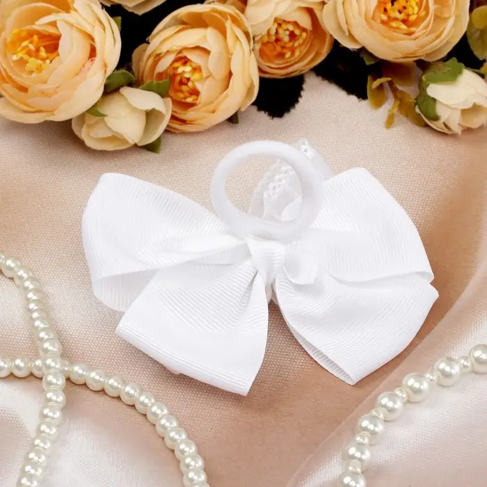 Резинка для волос «Школьница», бант клеточка, 9 см, белая