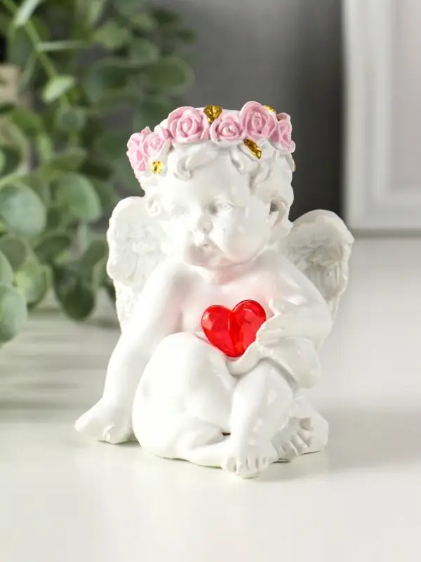 Сувенир полистоун свет Сувенир полистоун свет "Ангел - воздушный поцелуй в форме сердца" белый 6,8х6х7,3 см