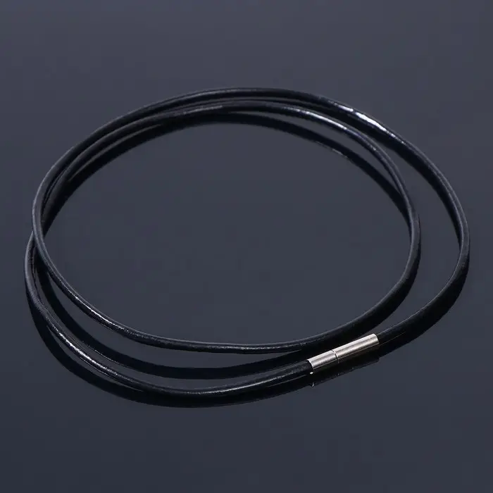 Шнурок кожаный d=1,5мм, 55см, цвет чёрный Шнурок кожаный d=1,5мм, 55см, цвет чёрный