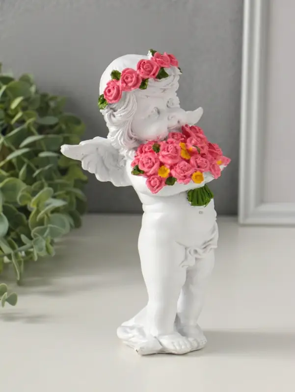 Фигура &laquo;Ангел с розами&raquo;, 13&times;9&times;22 см