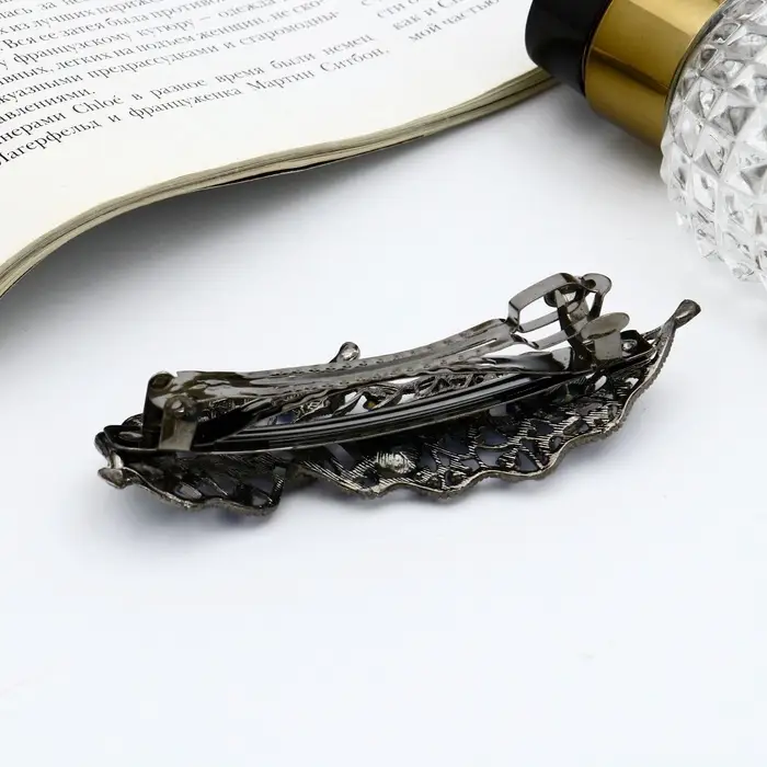 Заколка - автомат для волос QF &laquo;Мэриан&raquo;, листики, 9 см, синяя