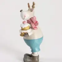 Фигурка &laquo;Лосик с тортиком&raquo;, 7&times;6&times;16.5 см