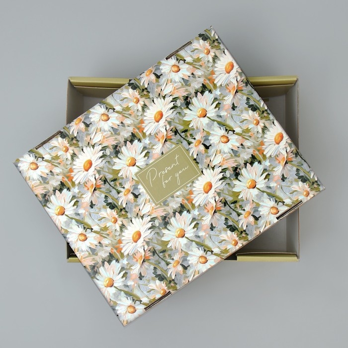 Коробка подарочная складная, упаковка, «Ромашки», 31 х 25.5 х 16 см Коробка подарочная складная, упаковка, «Ромашки», 31 х 25.5 х 16 см