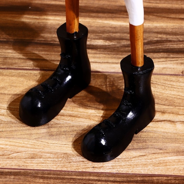 Сувенир Сувенир "Утка в костюме" дерево 60 см