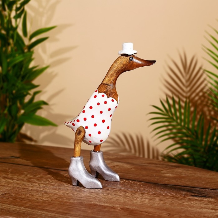 Сувенир Сувенир "Утка в летнем наряде" дерево 27 см