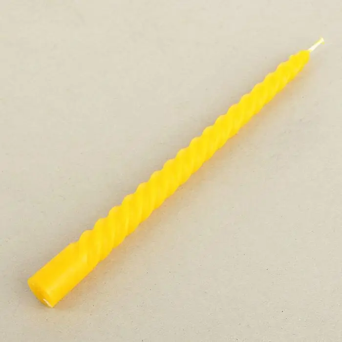 Свеча витая, 2,2х 25 см, лакированная жёлтая Свеча витая, 2,2х 25 см, лакированная жёлтая