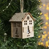 Ёлочная игрушка &laquo;Домик с ёлкой&raquo;, 7&times;5&times;5 см, 1 LED, от батареек, свечение тёплое белое