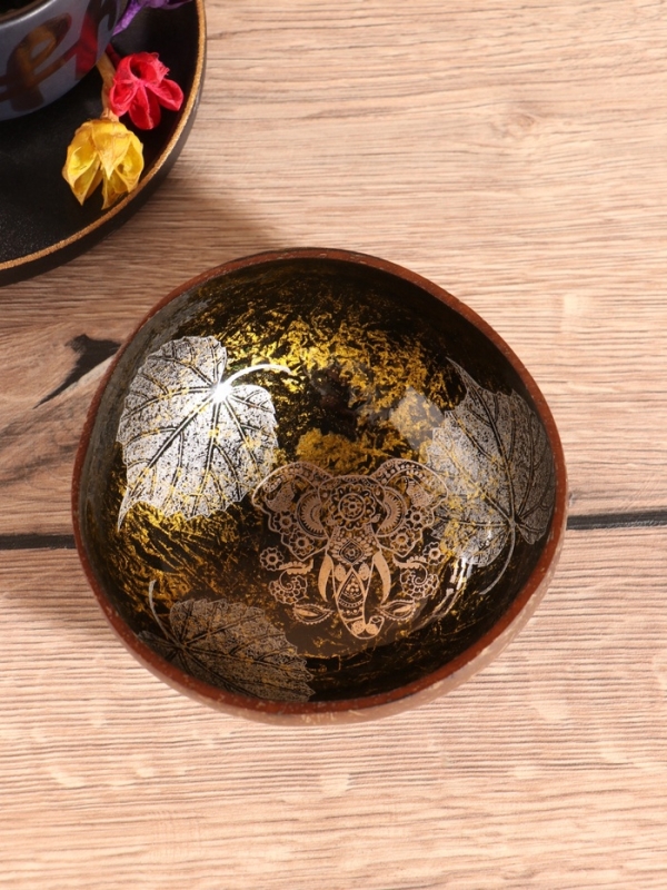 Чаша Чаша "Мудрый слон" 14х14х6 см, кокос