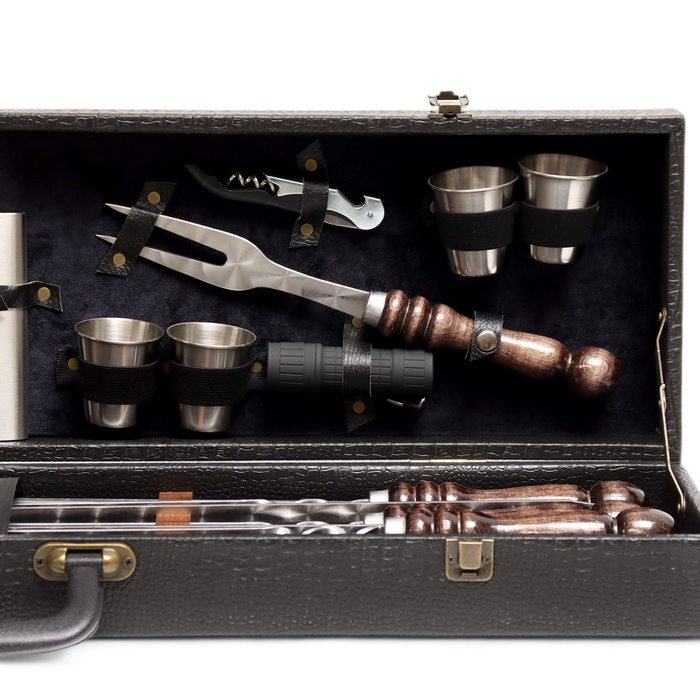 Набор с шампурами подарочный  Набор с шампурами подарочный "Тигр" №25, в кейсе из эко-кожи