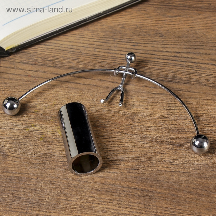 Маятник металл Маятник металл "Штангист" 11х18х2,7 см