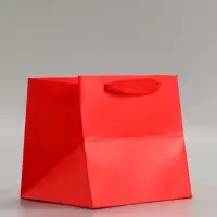 Пакет крафт с квадратным дном и окном, 15&times;15&times;15 см, красный