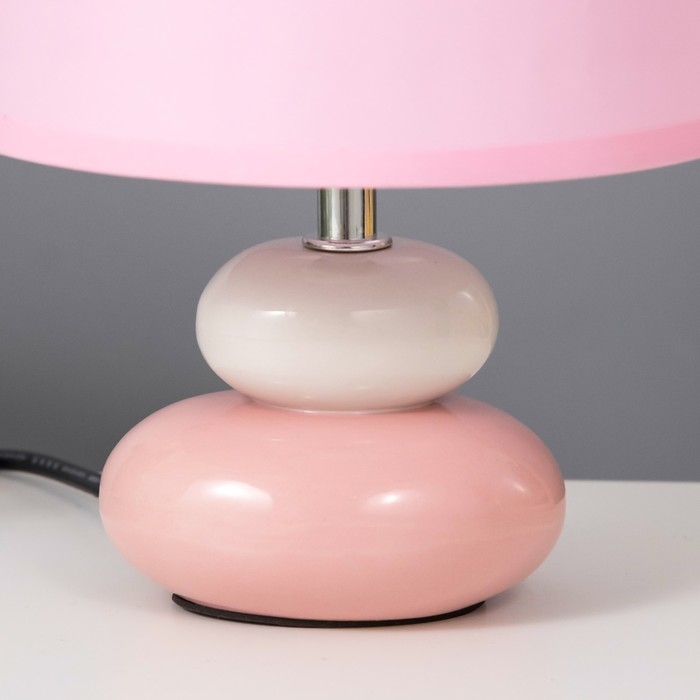 Настольная лампа Настольная лампа "Баланс" Е14 40Вт бело-розовый 17,5х17,5х23 см RISALUX