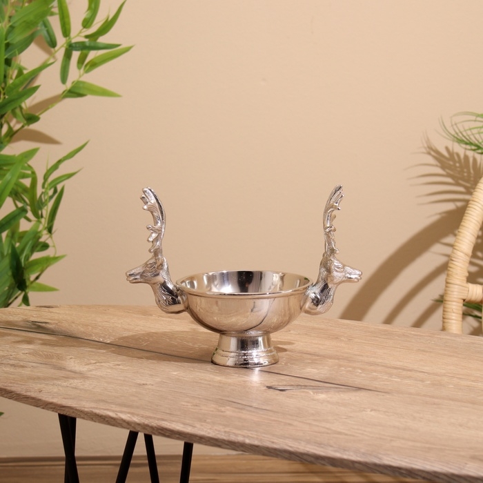 Ваза Ваза "Олени" алюминий 26х16х20 см