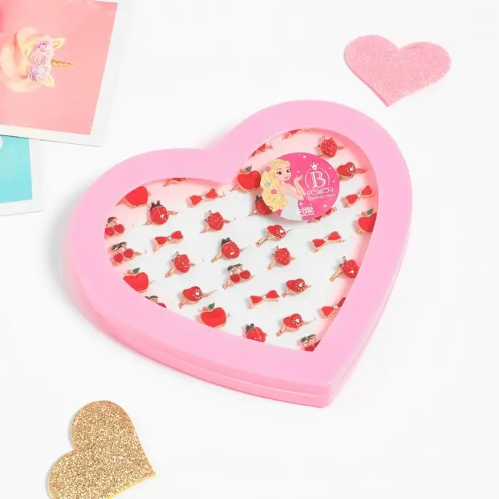 Кольцо детское «Ассорти» в сердце, форма МИКС, цвет красный в золоте, безразмерное Кольцо детское «Ассорти» в сердце, форма МИКС, цвет красный в золоте, безразмерное