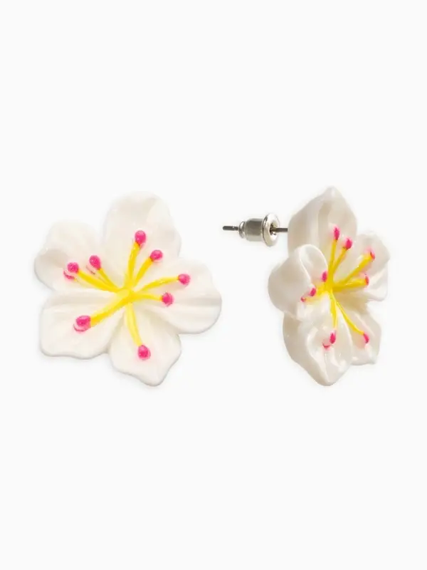 Серьги гвоздики &laquo;Цветок Лилии&raquo;, белые