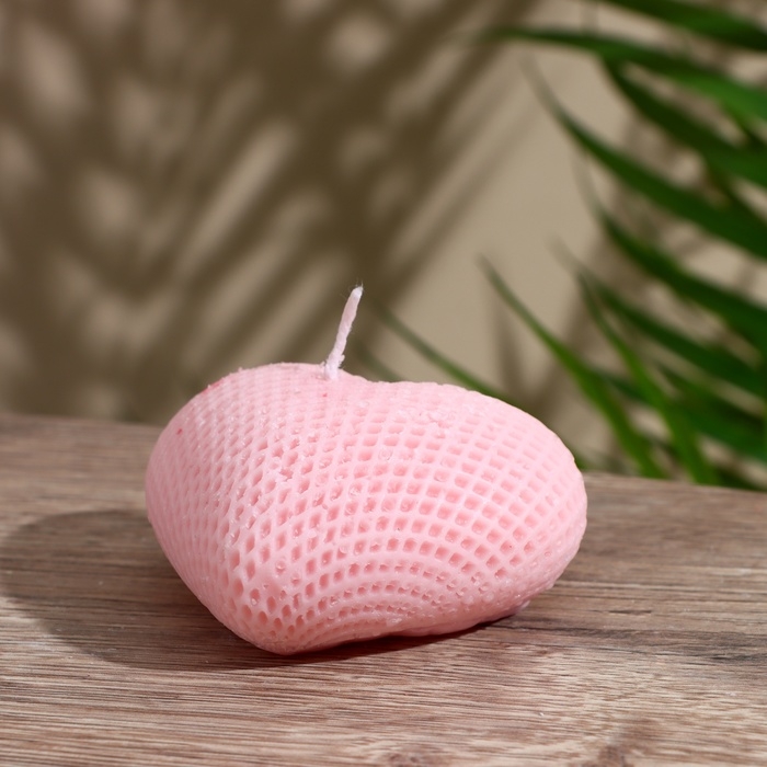 Свеча  Свеча "Сердце в сеточку" 4х6х3 см, соевый воск, микс