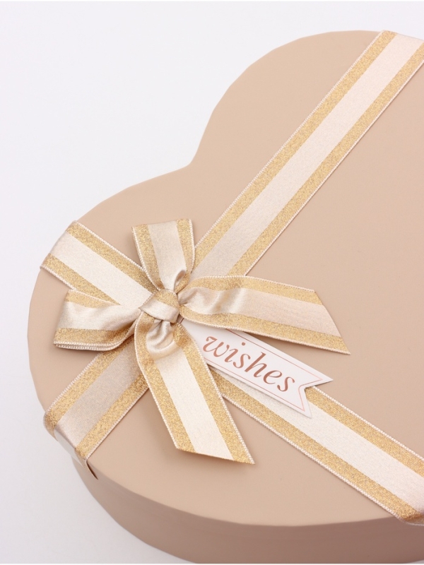 Набор коробок 3 в 1 сердца 31 х 27 х 13,3; 28 х 25 х 11,7; 26 х 23 х 10,3 см Набор коробок 3 в 1 сердца 31 х 27 х 13,3; 28 х 25 х 11,7; 26 х 23 х 10,3 см