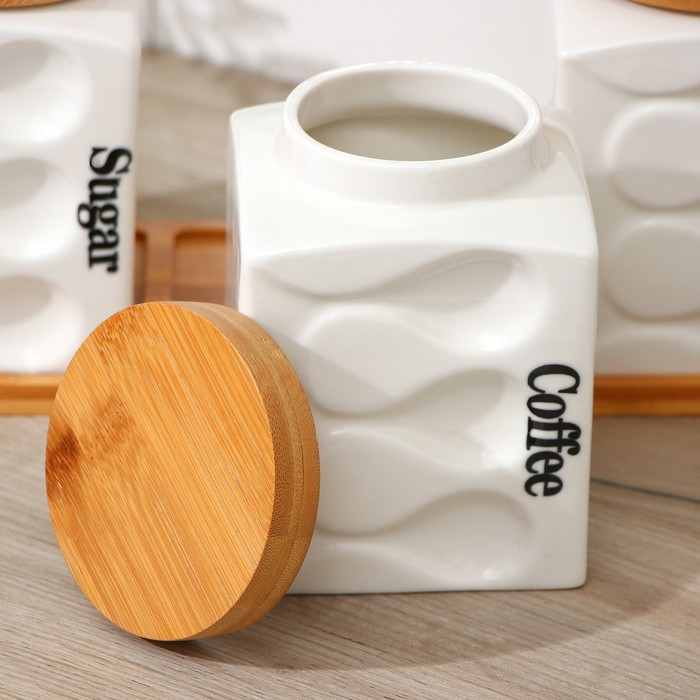 Банки для хранения сыпучих продуктов на деревянной подставке «Эстет. Волны», 3 предмета: 900 мл, 12×14,5 см, керамические, цвет белый Банки для хранения сыпучих продуктов на деревянной подставке «Эстет. Волны», 3 предмета: 900 мл, 12×14,5 см, керамические, цвет белый