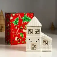 Сувенир керамика свет "Домик с верандой" белый с золотом 9,5х6х12,5 см Сувенир керамика свет "Домик с верандой" белый с золотом 9,5х6х12,5 см