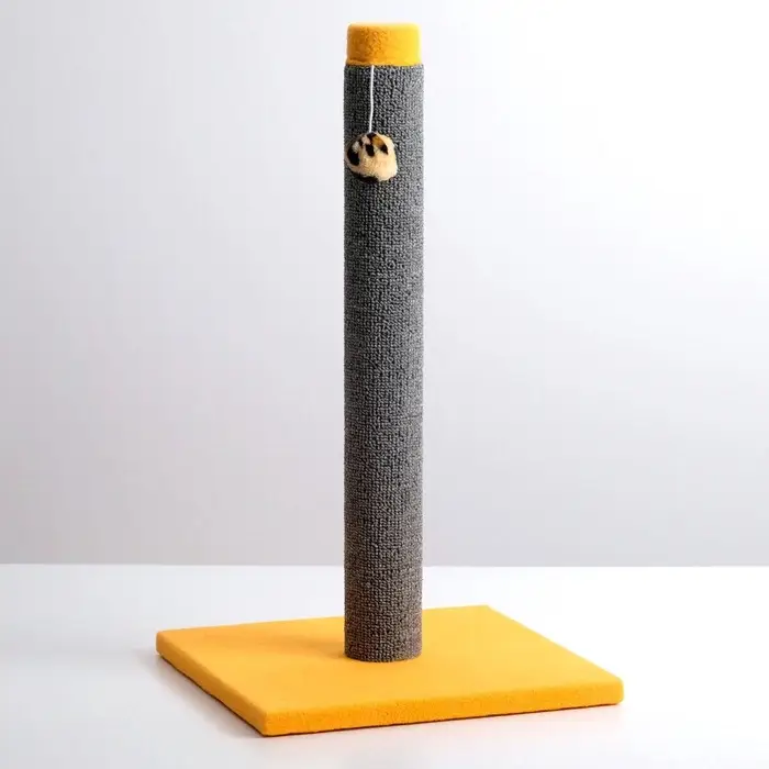 Когтеточка &laquo;Столбик&raquo; Lowcost, 54&times;31 см, с игрушкой, ковролин, МИКС