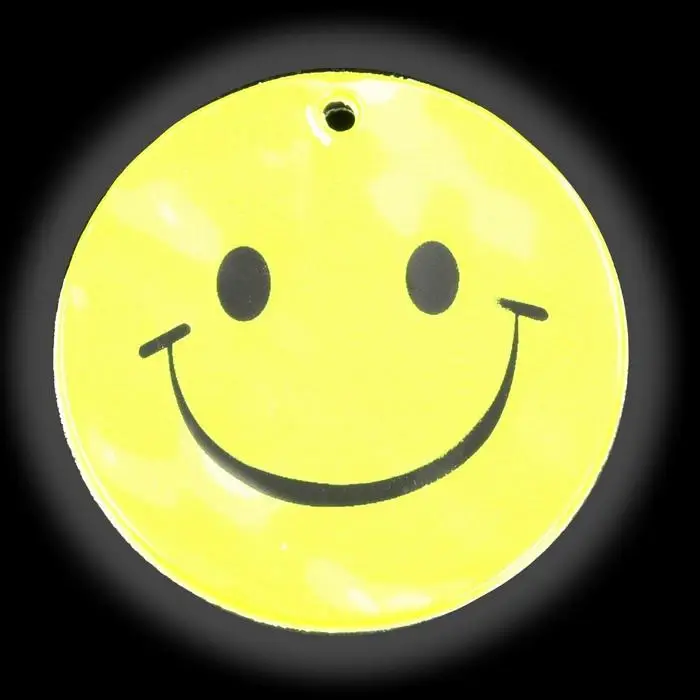 Светоотражающий элемент «Смайлик», двусторонний, d=5.3 см, цвет жёлтый Светоотражающий элемент «Смайлик», двусторонний, d=5.3 см, цвет жёлтый