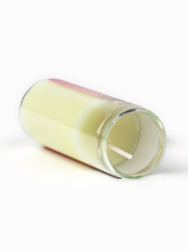 Свеча в колбе  Свеча в колбе "Все начинается с любви" 8 х 3 см