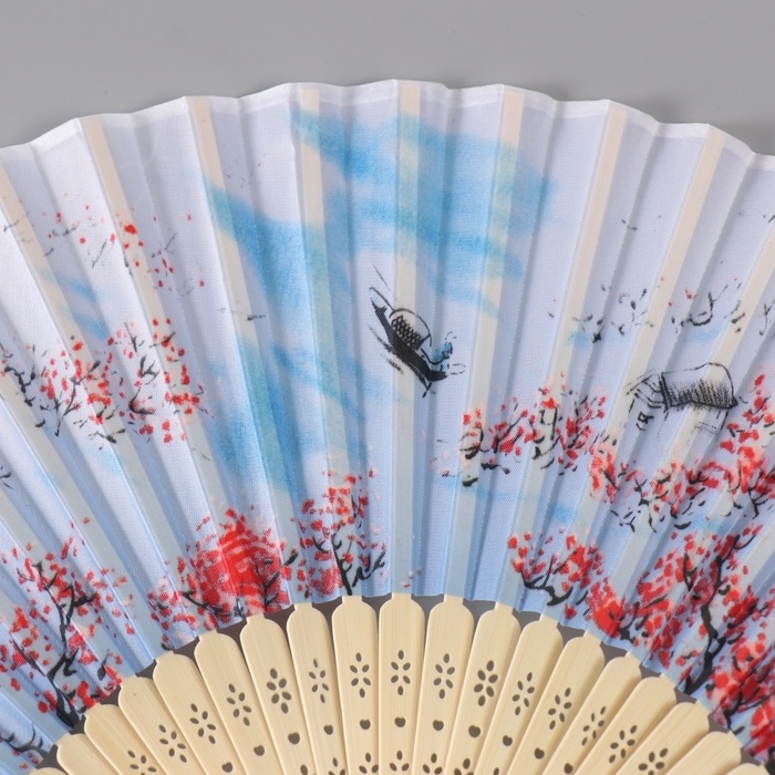 Веер бамбук, текстиль h=21 см  Веер бамбук, текстиль h=21 см "Домик в сакуре" голубой, с синей кисточкой