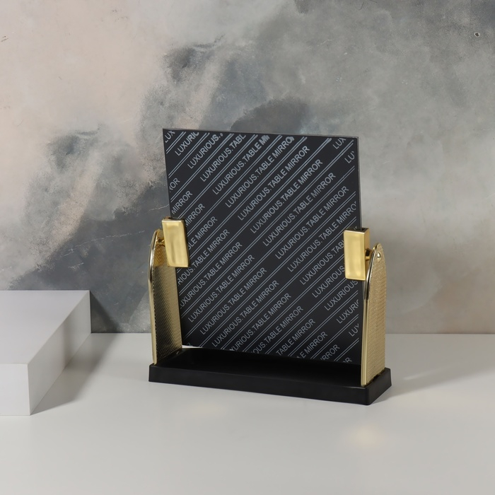 Зеркало настольное, зеркальная поверхность 15 × 17,5 см, цвет золотистый Зеркало настольное, зеркальная поверхность 15 × 17,5 см, цвет золотистый