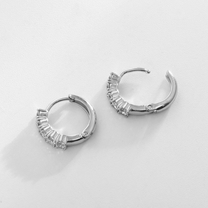 Серьги-кольца XUPING диадема, цвет белый в серебре, d=1,3 см Серьги-кольца XUPING диадема, цвет белый в серебре, d=1,3 см