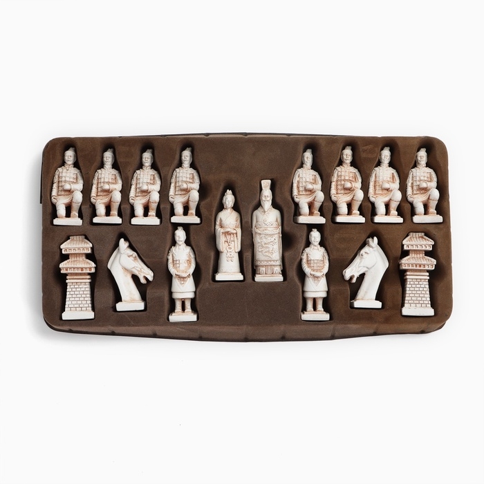 Шахматы настольные сувенирные  Шахматы настольные сувенирные "Терракотовое войско" 43х43 см,король h-9,5 см,пешка h-7,5 см