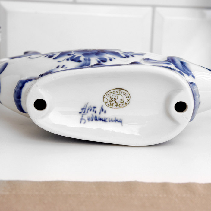 Икорница «Севрюжка», 90 мл, 22х16 см, гжель Икорница «Севрюжка», 90 мл, 22х16 см, гжель