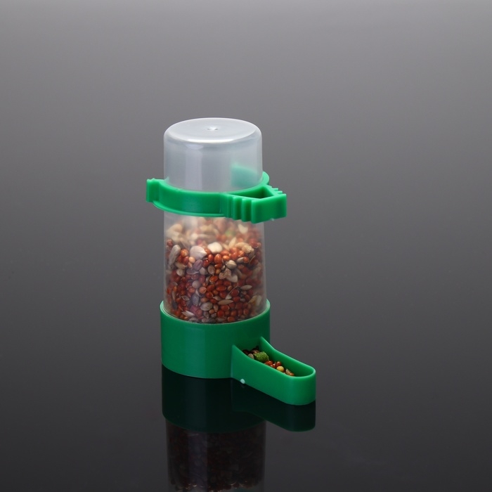 Поилка/кормушка для птиц 3 х 9 см, 60 мл, зелёная Поилка/кормушка для птиц 3 х 9 см, 60 мл, зелёная