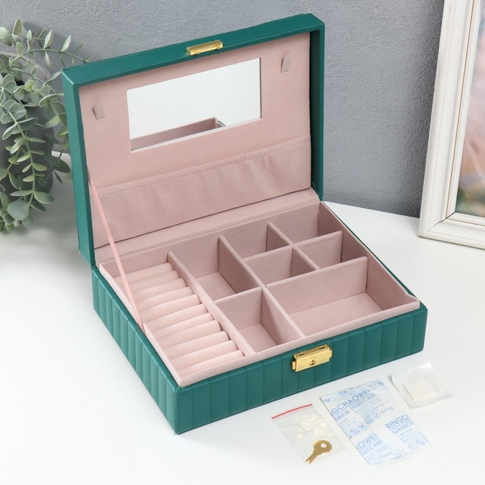 Шкатулка кожзам для украшений  Шкатулка кожзам для украшений "Ромбики. На кнопке" зелёная 7,5х24,5х18,5 см