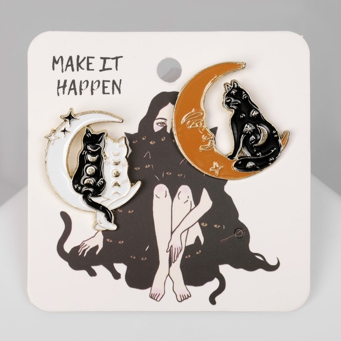 Набор значков (2 шт.) «Коты на Луне», цветной в золоте Набор значков (2 шт.) «Коты на Луне», цветной в золоте