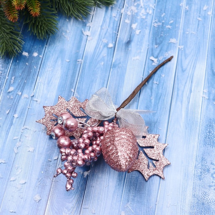 Декор  Декор "Зимнее восхищение" ягоды шишка бантик, 21 см, розовый