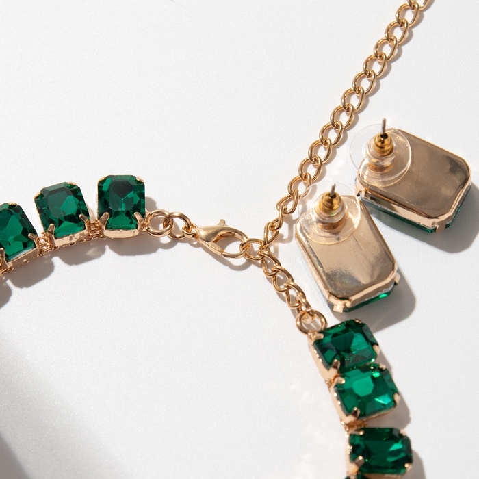 Набор 4 предмета: серьги, колье, браслет, кольцо «Вечерний» объём, зелёный в золоте Набор 4 предмета: серьги, колье, браслет, кольцо «Вечерний» объём, зелёный в золоте