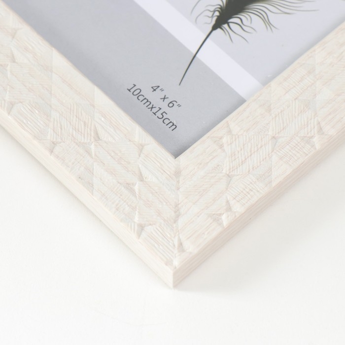 Фоторамка пластик 10х15 см Фоторамка пластик 10х15 см "Ромбы. Текстура дерева" белая 18,5х13,5 см