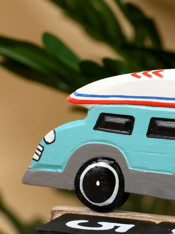 Календарь настольный Календарь настольный "Машинка" дерево 11х5х14 см