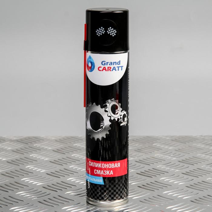 Подарочный набор для ухода за авто Grand Caratt, набор автохимии: силиконовая смазка 400 мл, полироль пластика 400 мл, очиститель салона 400 мл, чернитель шин 400 мл + микрофибра