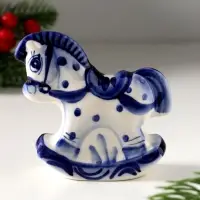 Сувенир Коняшка-качалка, 8х9,5 см, гжель