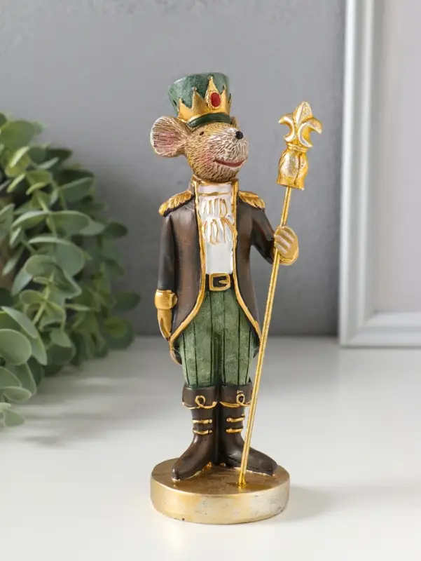 Сувенир полистоун "Мышиный король в мундире со скипетром" коричнево-зелёный 6,5х5,5х17,5 см   109157