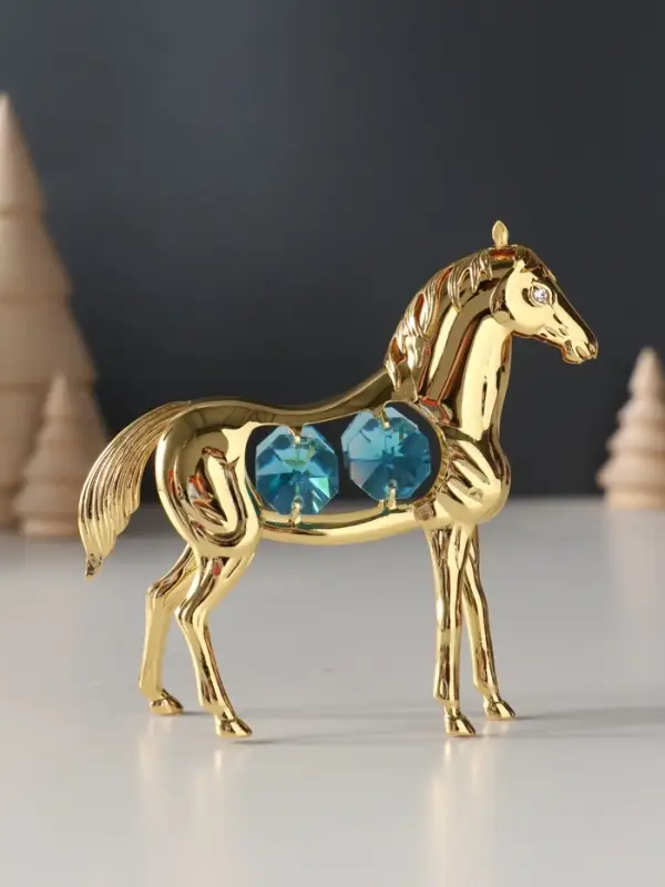 Сувенир  Лошадь с 4-мя бирюзовыми хрусталиками, 9х3х9 см. Сувенир  Лошадь с 4-мя бирюзовыми хрусталиками, 9х3х9 см.