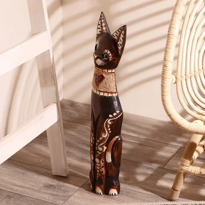 Сувенир дерево "Кошка с бабочками и сердечком на ошейнике" 60х12х6 см